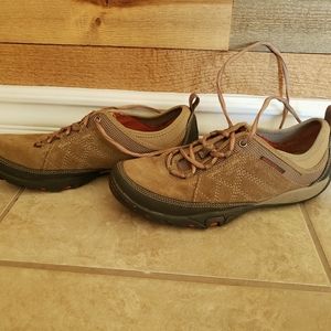 Merrell hiking shoes 8.5 Kangaroo Mimosa Glee